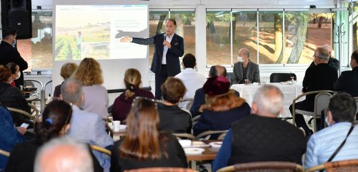 BAŞKAN ÇALIK KOMŞULARIYLA BİR ARAYA GELDİ