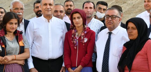 BAŞKAN BOZKURT’TAN VAN’DAKİ SELZEDELERE DAYANIŞMA ZİYARETİ