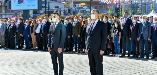 19 MAYIS, ESENYURT’TA TÖRENLE KUTLANDI