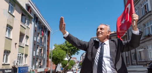 KÜÇÜKÇEKMECE’DE COŞKULU 19 MAYIS KUTLAMASI