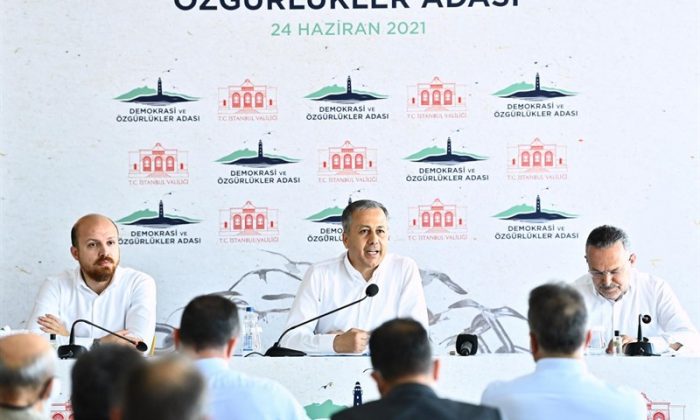 İstanbul valisi Yerlikaya: Demokrasi ve Özgürlükler Adası’nı ziyaret etti