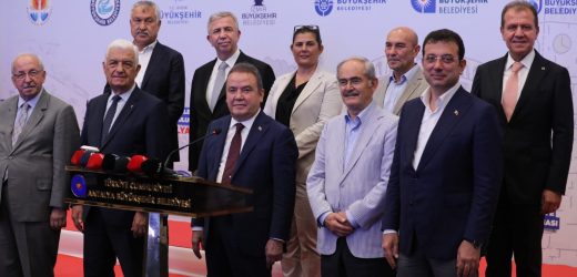 CHP’li 11 BÜYÜKŞEHİR BELEDİYE BAŞKANINDAN ORTAK AÇIKLAMA: