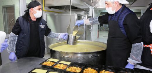 KÜÇÜKÇEKMECE BELEDİYESİ RAMAZAN’DA DA VATANDAŞLARIN YANINDA