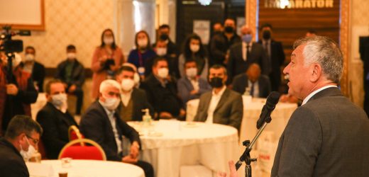 Zeydan Karalar muhtarların sesine kulak vermeye devam ediyor