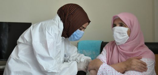 ESENYURT BELEDİYESİ SAĞLIK HİZMETLERİNE BAYRAMDA DA DEVAM EDİYOR