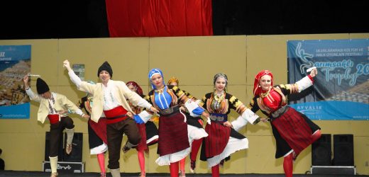 TROPHY 2021 ULUSLARARASI KÜLTÜR VE HALK OYUNLARI FESTİVALİ RENKLİ GEÇTİ