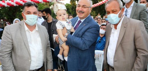 Başkan Doğruer, sünnet çocuklarını yalnız bırakmadı