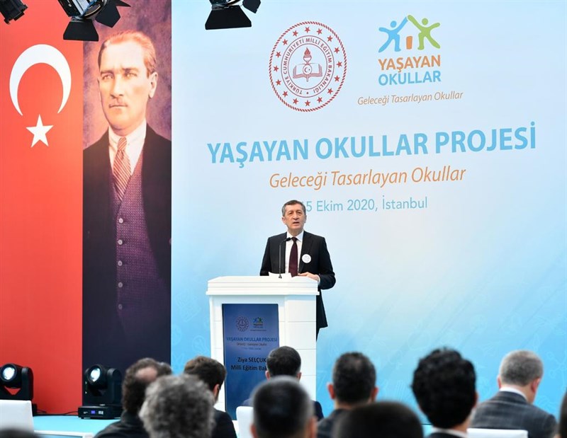 “Yaşayan Okullar Projesi”, Bakan Selçuk ve Vali Yerlikaya’nın Katılımıyla Tanıtıldı