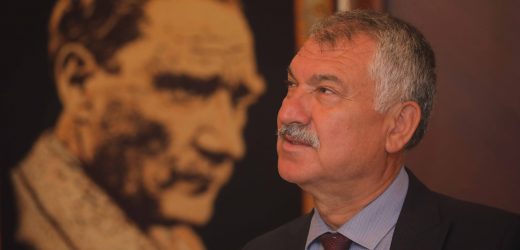 Covid-19  testi pozitif çıkan ihtiyaç sahibi vatandaşlara kahvaltı ve sıcak yemek