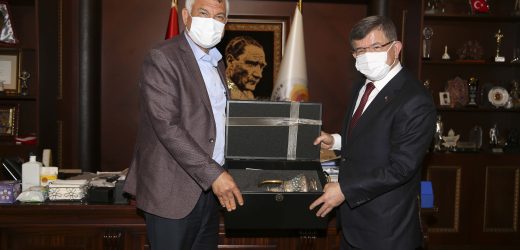 Ahmet Davutoğlu’ndan Başkan Zeydan Karalar’a nezaket ziyaret