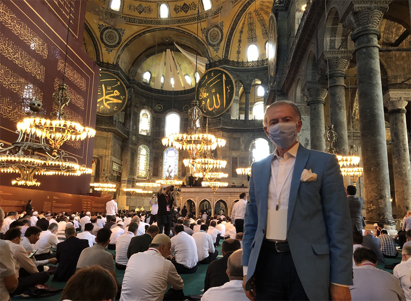 BAYRAMPAŞA BELEDİYE BAŞKANI ATİLA AYDINER, AYASOFYA CAMİİ’NDE