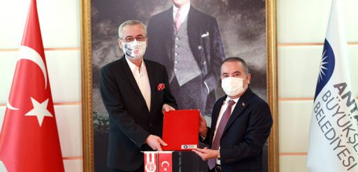 Başkan Böcek açıkladı: Büyükşehir ile Antalyaspor arasında işbirliği protokolü imzalandı