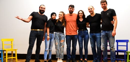 Seyirciler Bayağı Komik’i çok sevdi