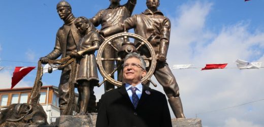 EDREMİT BELEDİYE BAŞKANI SELMAN HASAN ARSLAN’IN 10 KASIM MESAJI