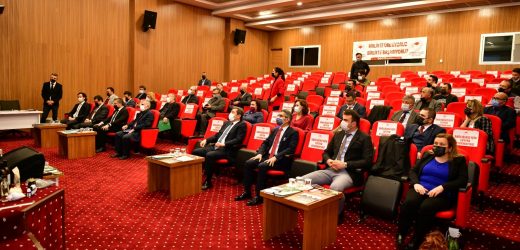 Vali Orhan Tavlı Başkanlığında Tıbbi-Aromatik ve Boya Bitkileri Üretimini Geliştirme Projesi (TAB) Toplantısı Yapıldı