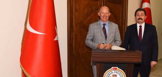 Birleşik Krallık Ankara Büyükelçisi Dominick Chilcott, Vali Orhan Tavlı’yı Ziyaret Etti
