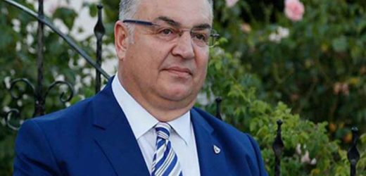 Siyam Kesimoğlu yeniden CHP’ye katılma kararı aldı