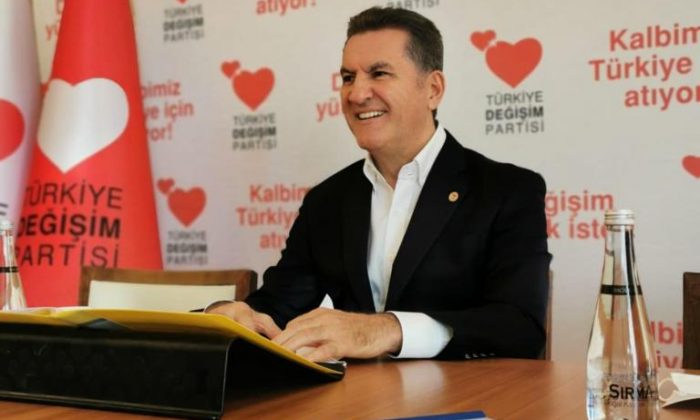 Sarıgül’den Kurtuluş Yıldönümü Mesajı: haklı onur ve gururunu hep birlikte bir kez daha yaşıyoruz. Kurtuluş yıldönümümüz kutlu olsun.