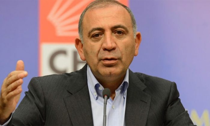 CHP’li Tekin: “Memleket toprakları parsel parsel satılıyor”