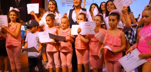 YAZ KURSLARINA MUHTEŞEM FİNAL