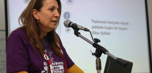 Adana Büyükşehir, kadına yönelik siber şiddete dikkat çekti