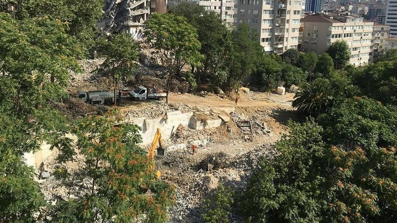 Marmara Üniversitesi Nişantaşı Kampüsü TOKİ olmasın. Deprem Toplanma ve Yeşil Alan Olsun