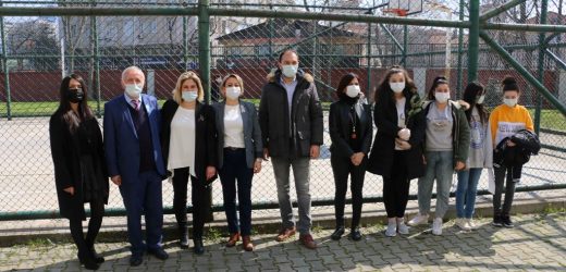 Öğrencilere En Anlamlı Mezuniyet Hediyesi, Kartal Belediyesi’nden