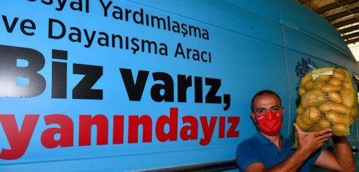 Biz varız yardım severler 100 ton patates dağıttı