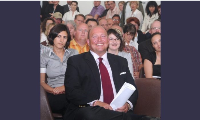 Mustafa Koç’u mezarı başında ailesi ve sevenleri tarafından düzenlenen törenle anıldı