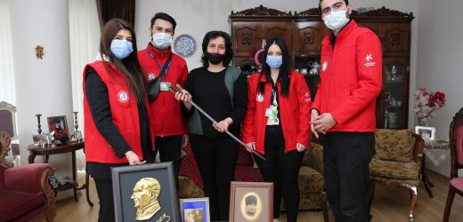 KÜÇÜKÇEKMECE BELEDİYESİ, ŞEHİT VE GAZİ AİLELERİNİ YALNIZ BIRAKMIYOR